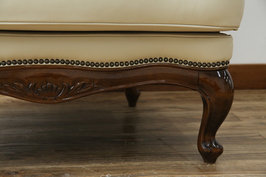 中古　美品　モリシゲ(MORISHIGE/森繁)　ロイヤルクィーン　優雅なデザインが魅力的な1Pソファ　定価約108万9千円　(R-065423)