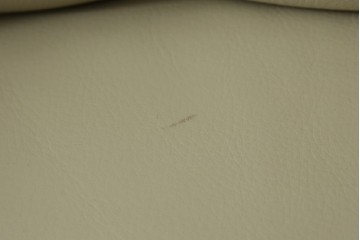 中古　美品　モリシゲ(MORISHIGE/森繁)　ロイヤルクィーン　優雅なデザインが魅力的な1Pソファ　定価約108万9千円　(R-065423)