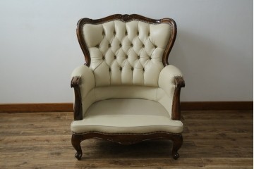 中古　美品　モリシゲ(MORISHIGE/森繁)　ロイヤルクィーン　優雅なデザインが魅力的な1Pソファ　定価約108万9千円　(R-065423)