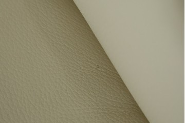 中古　美品　モリシゲ(MORISHIGE/森繁)　ロイヤルクィーン　優雅なデザインが魅力的な1Pソファ　定価約108万9千円　(R-065423)