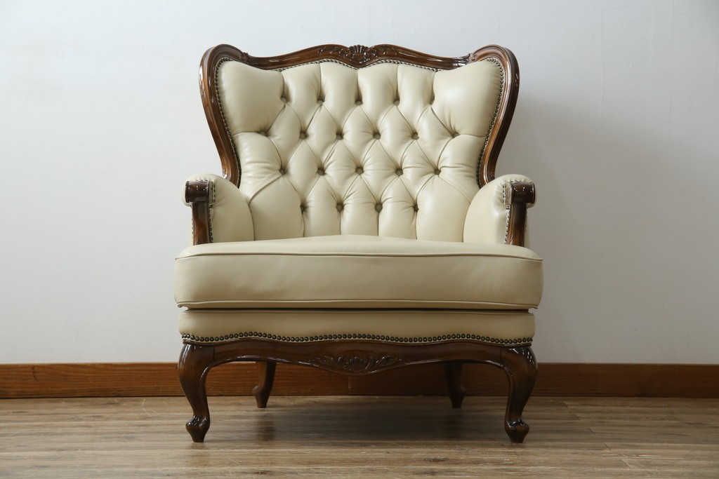 中古　美品　モリシゲ(MORISHIGE/森繁)　ロイヤルクィーン　優雅なデザインが魅力的な1Pソファ　定価約108万9千円　(R-065423)