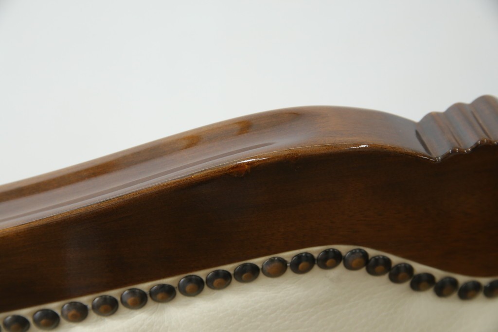 中古　美品　モリシゲ(MORISHIGE/森繁)　ロイヤルクィーン　優雅なデザインが魅力的な1Pソファ　定価約108万9千円　(R-065423)