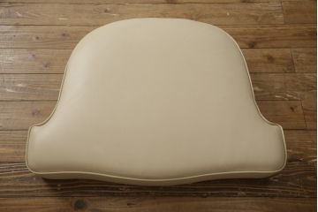 中古　美品　モリシゲ(MORISHIGE/森繁)　ロイヤルクィーン　優雅なデザインが魅力的な1Pソファ(アームチェア、1人掛けソファ、アームソファ、椅子、イス)(定価約108万9千円)(R-065424)