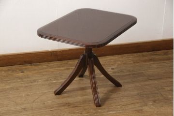 中古　美品　モリシゲ(MORISHIGE/森繁)　フローラ　濃い木色で落ち着いた空間を演出するサイドテーブル(コーヒーテーブル、カフェテーブル、ローテーブル)(定価約11万9千円)(R-065425)