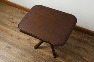 中古　美品　モリシゲ(MORISHIGE/森繁)　フローラ　濃い木色で落ち着いた空間を演出するサイドテーブル(コーヒーテーブル、カフェテーブル、ローテーブル)(定価約11万9千円)(R-065426)