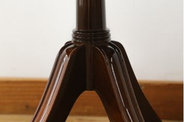 中古　美品　モリシゲ(MORISHIGE/森繁)　フローラ　濃い木色で落ち着いた空間を演出するサイドテーブル(コーヒーテーブル、カフェテーブル、ローテーブル)(定価約11万9千円)(R-065426)