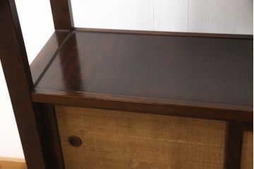 和製ビンテージ　美品　松本民芸家具　上質な和の趣き溢れるクズ布茶棚(飾り棚、収納棚、戸棚、サイドボード、ヴィンテージ)(R-065428)