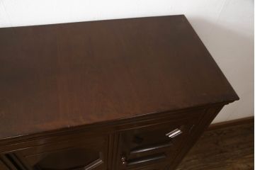 中古　松本民芸家具　B型サイドボード　ジャコビアン様式がクラシカルなキャビネット(収納棚、戸棚)(定価約65万円)(R-065436)