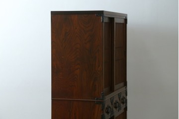 中古　岩谷堂箪笥　No.96　雪国　和の趣き漂う格子引き戸の茶箪笥　定価約62万円　(R-065444)