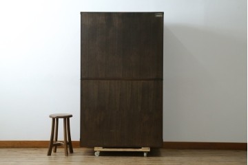 中古　岩谷堂箪笥　No.96　雪国　和の趣き漂う格子引き戸の茶箪笥　定価約62万円　(R-065444)