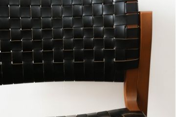 中古　極美品　arflex(アルフレックス)　NT SLIM(エヌティー スリム)　本革(レザー)　スタイリッシュなデザインが魅力のアームレスチェア(ダイニングチェア、椅子、イス)(R-065451)