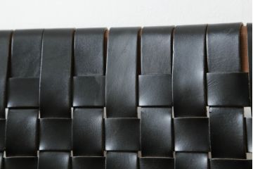 中古　極美品　arflex(アルフレックス)　NT SLIM(エヌティー スリム)　本革(レザー)　スタイリッシュなデザインが魅力のアームレスチェア(ダイニングチェア、椅子、イス)(R-065453)