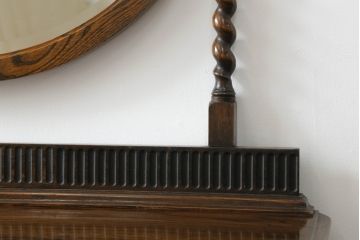 イギリスアンティーク　Lloyd's Antiques(ロイズ・アンティークス)取り扱い　オーク材　ラウンド型の鏡が印象的なキャスター付きドレッシングチェスト(鏡台、化粧台、ミラー、ドレッサー、引き出し、英国)(R-065455)
