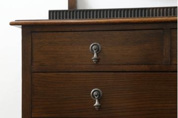 イギリスアンティーク　Lloyd's Antiques(ロイズ・アンティークス)取り扱い　オーク材　ラウンド型の鏡が印象的なキャスター付きドレッシングチェスト(鏡台、化粧台、ミラー、ドレッサー、引き出し、英国)(R-065455)
