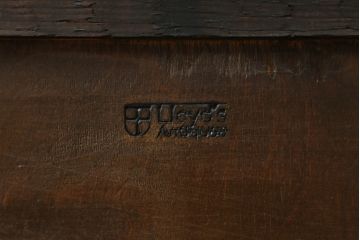 イギリスアンティーク　Lloyd's Antiques(ロイズ・アンティークス)取り扱い　オーク材　ラウンド型の鏡が印象的なキャスター付きドレッシングチェスト(鏡台、化粧台、ミラー、ドレッサー、引き出し、英国)(R-065455)