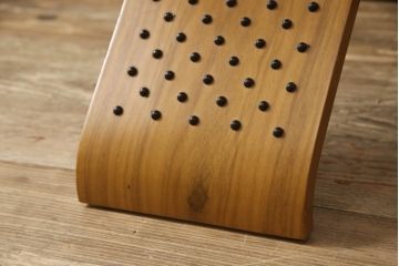 中古　美品　サポリティイタリア(Saporiti Italia)　オブジェのような美しい佇まいに目を奪われるチェア(椅子、イス)(R-065459)