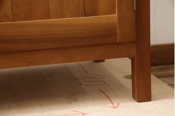 中古　美品　北の住まい設計社　チェリー材　シンプルで直線的なデザインが魅力のワードローブ(洋服タンス、収納棚、戸棚、キャビネット)(定価約40万円)(R-065463)