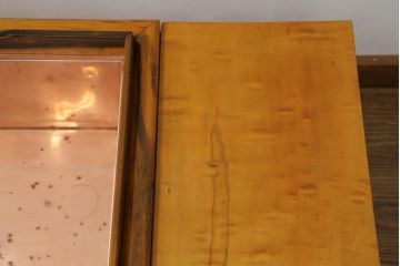 和製アンティーク　楓(カエデ)材　黒柿材　暖かみを感じる木の色合いが魅力!!大振りな長火鉢(囲炉裏、木製火鉢)(R-065465)