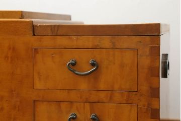 和製アンティーク　楓(カエデ)材　黒柿材　暖かみを感じる木の色合いが魅力!!大振りな長火鉢(囲炉裏、木製火鉢)(R-065465)