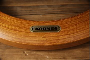 中古　EKORNES(エコーネス)　ロイヤルシリーズ　本革(レザー)　極上のくつろぎの時間を演出するストレスレスチェア+オットマンのセット(クラシックベース、アームチェア、リクライニングチェア、椅子、イス、1人掛けソファ、1Pソファ、フットスツール、北欧)(定価約46万円)(R-065468)