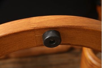 中古　EKORNES(エコーネス)　ロイヤルシリーズ　本革(レザー)　極上のくつろぎの時間を演出するストレスレスチェア+オットマンのセット(クラシックベース、アームチェア、リクライニングチェア、椅子、イス、1人掛けソファ、1Pソファ、フットスツール、北欧)(定価約46万円)(R-065468)