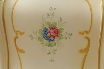 中古　美品　イタリア高級家具　SILIK(シリック)　ロココ調　Art.726　丸みを帯びたデザインが可愛らしい3段チェスト(コモード、サイドチェスト、ドロワー、引き出し)(定価約90万円)(R-065469)