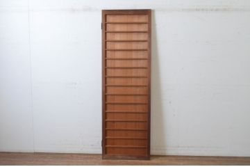 アンティーク建具　美しい柾目が魅力的な舞良戸1枚(まいらど、扉、ドア、板戸)(R-065476)