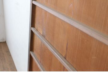アンティーク建具　趣ある木の風合いア魅力的な舞良戸1枚(まいらど、扉、ドア、板戸)(R-065477)