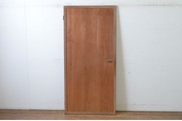 アンティーク建具　趣ある木の風合いア魅力的な舞良戸1枚(まいらど、扉、ドア、板戸)(R-065477)