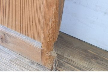 アンティーク建具　経年を感じさせる古い木味が魅力のガラス戸2枚セット(引き戸、格子戸、マス目)(R-065480)