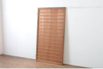 アンティーク建具　昭和初期　上手物!!　美しい柾目　銅のつまみ付き　舞良戸扉1枚(まいらど、板戸、ドア)(R-065485)
