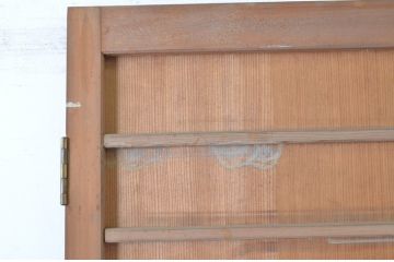 アンティーク建具　昭和初期　上手物!!　美しい柾目　銅のつまみ付き　舞良戸扉1枚(まいらど、板戸、ドア)(R-065485)