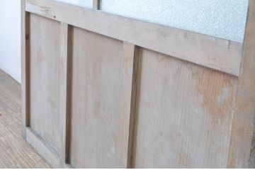 アンティーク建具　明るい木味が魅力のガラス戸1枚(引き戸)(R-065489)