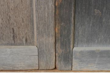 アンティーク建具　経年による風合いが味わい深い、背の高いガラス戸4枚セット(玄関戸、引き戸、格子戸、マス目)(R-065490)