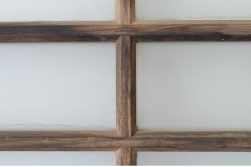 アンティーク建具　温かみのある木味が魅力のガラス戸1枚(引き戸)(R-065491)