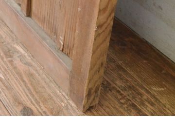 アンティーク建具　レトロな雰囲気のガラス窓付き扉1枚(ドア、木製ドア、ガラスドア、開き戸)(R-065493)