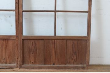 アンティーク建具　温かみのある木味が魅力のガラス戸2枚セット(引き戸)(R-065501)