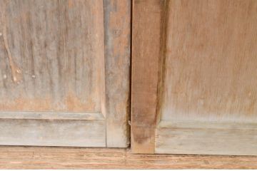 アンティーク建具　上手物!!両面面取り加工　温かみのある木味が魅力のガラス戸2枚セット(引き戸、格子戸、マス目)(R-065510)