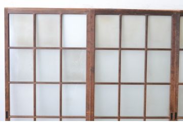アンティーク建具　上手物!!両面面取り加工　温かみのある木味が魅力のガラス戸4枚セット(引き戸、格子戸、マス目)(R-065511)
