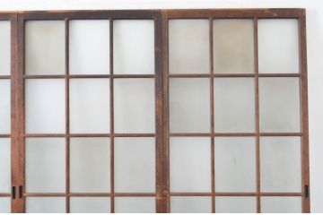 アンティーク建具　上手物!!両面面取り加工　温かみのある木味が魅力のガラス戸4枚セット(引き戸、格子戸、マス目)(R-065511)