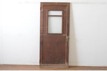 アンティーク建具　1枚板をくり抜いたレトロな雰囲気のガラスドア1枚(ガラス扉、木製ドア、扉)(R-065514)