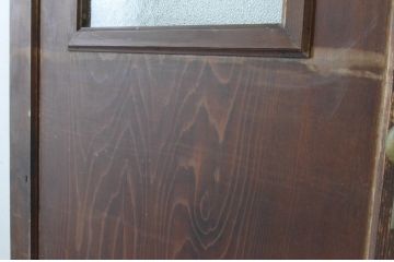 アンティーク建具　1枚板をくり抜いたレトロな雰囲気のガラスドア1枚(ガラス扉、木製ドア、扉)(R-065514)