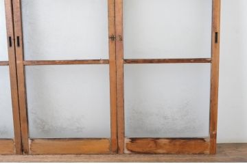 アンティーク建具　シンプルなデザインでインテリアに合わせやすい幅狭ガラス戸4枚セット(引き戸)(R-065519)