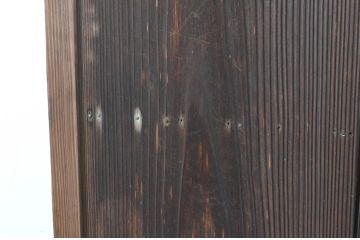 アンティーク建具　経年を感じる木肌が味わい深い無双付きの雨戸1枚(引き戸、板戸)(R-065522)