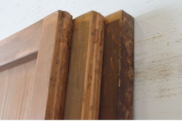 ビンテージ建具　経年を感じさせる木味が魅力の雨戸3枚セット(板戸、引き戸、ヴィンテージ)(R-065524)