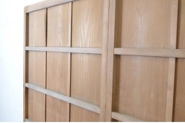 ビンテージ建具　経年を感じさせる木味が魅力の雨戸2枚セット(板戸、引き戸、ヴィンテージ)(R-065525)