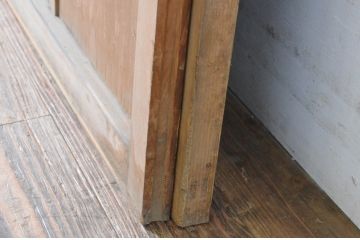 ビンテージ建具　経年を感じさせる木味が魅力の雨戸2枚セット(板戸、引き戸、ヴィンテージ)(R-065525)