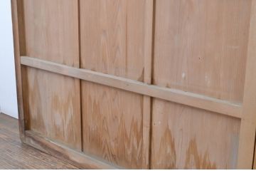 ビンテージ建具　経年を感じさせる木味が魅力の雨戸2枚セット(板戸、引き戸、ヴィンテージ)(R-065527)