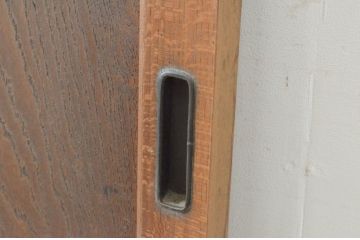 アンティーク建具　総欅(ケヤキ)材　1枚板のシンプルな引き戸2枚セット(板戸、窓)(R-065529)