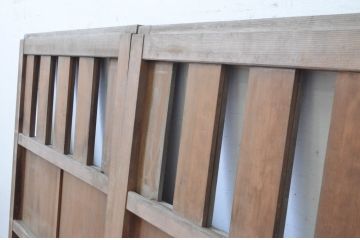 アンティーク建具　古い木味が魅力的な無双戸2枚セット(窓、引き戸)(R-065536)